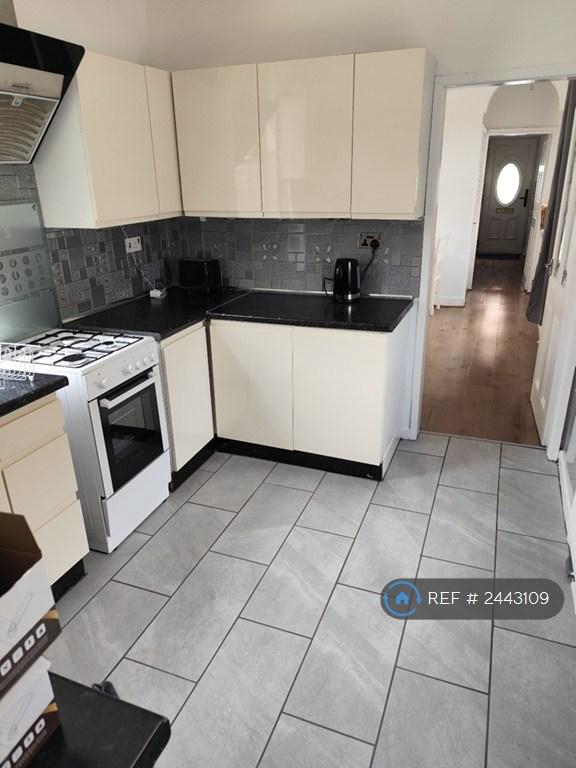 Room Whitmore Street in Stoke-on-Trent
