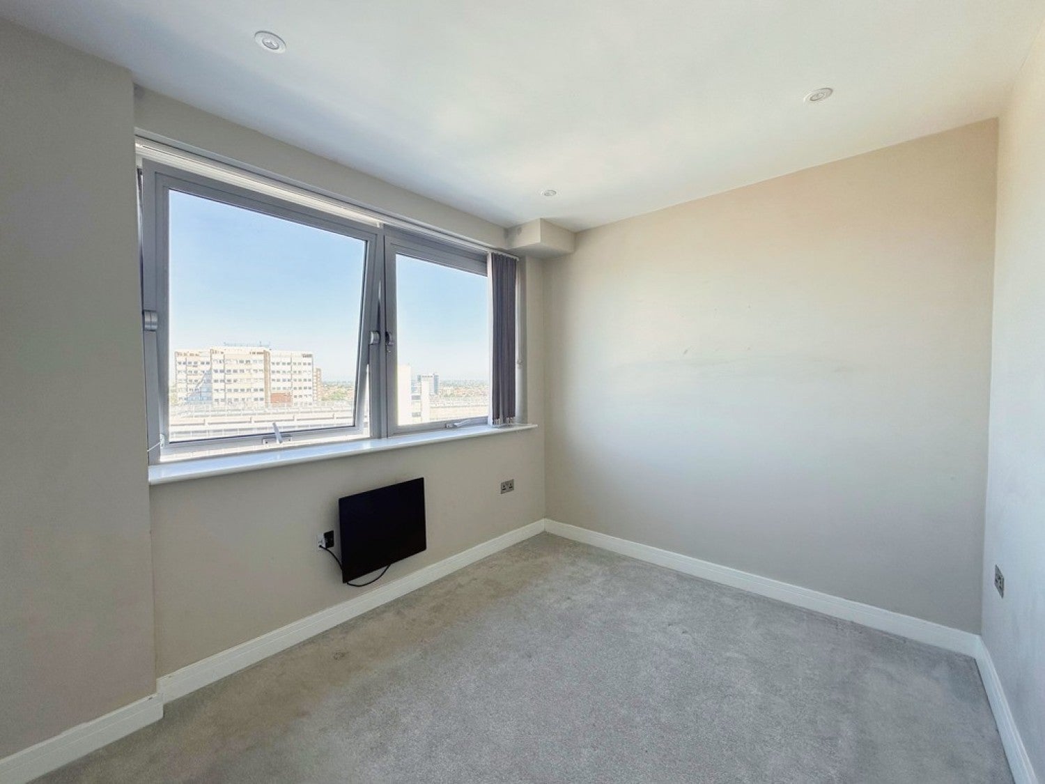 Flat Chichester Road in Southend-on-Sea