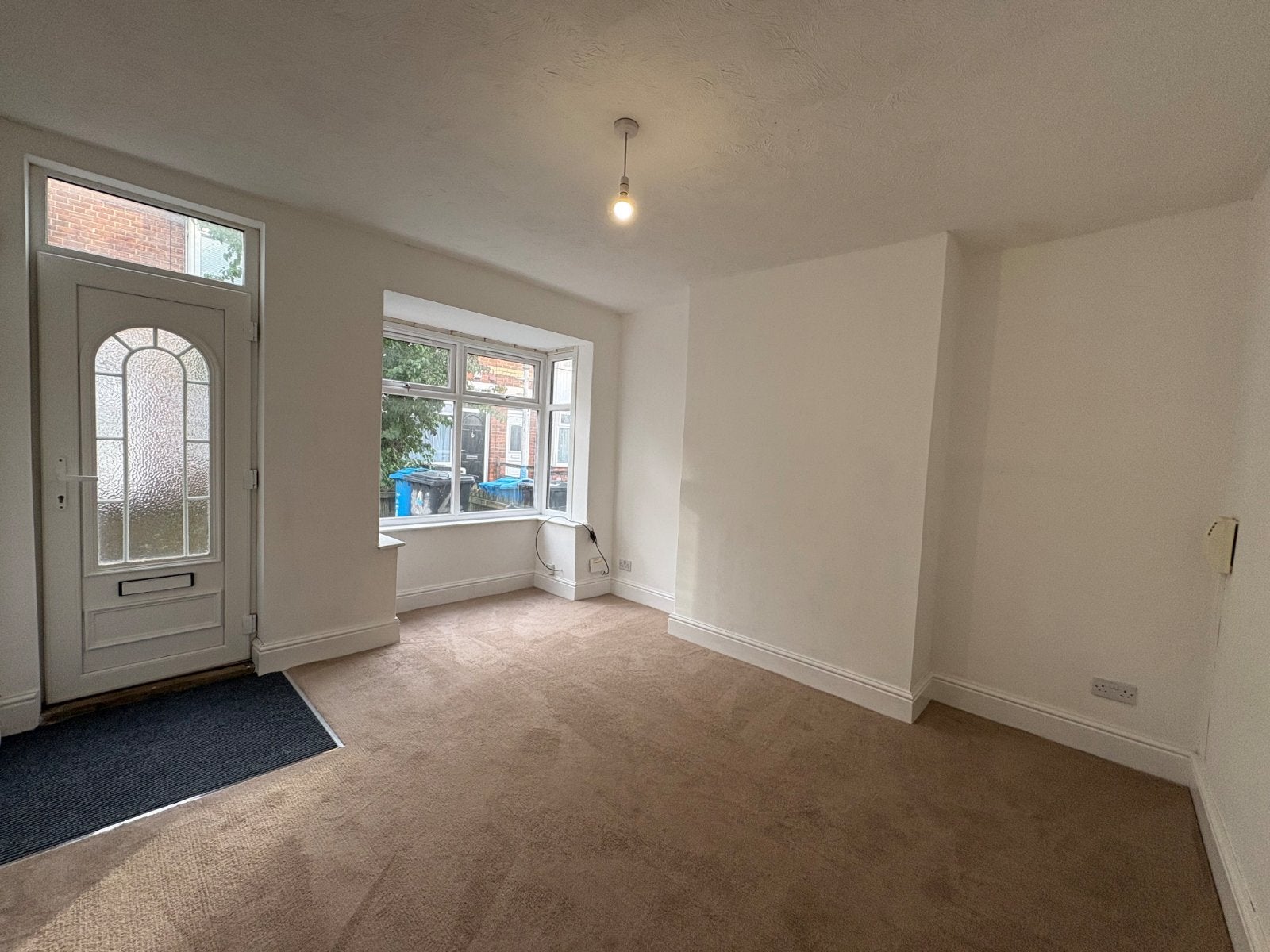 House Chatham Avenue in Hull