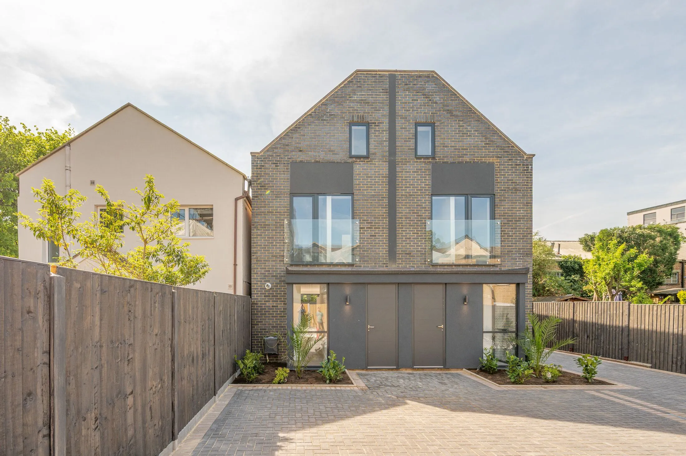 House Sambroke Square in Greater London
