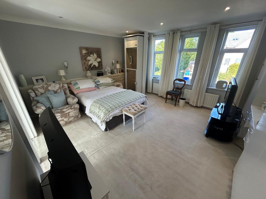 Room Brizlincote Lane in East Staffordshire