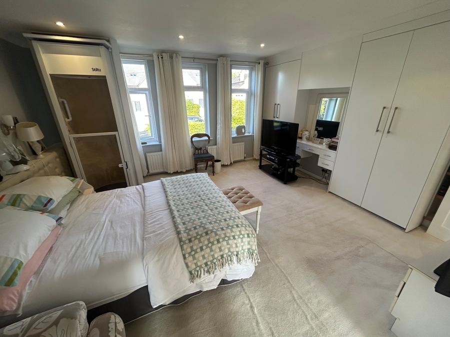 Room Brizlincote Lane in East Staffordshire