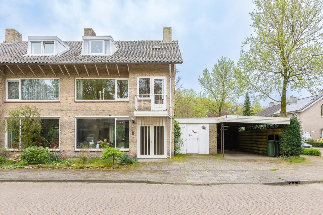 Huis Willem Marislaan 2 in Waalre