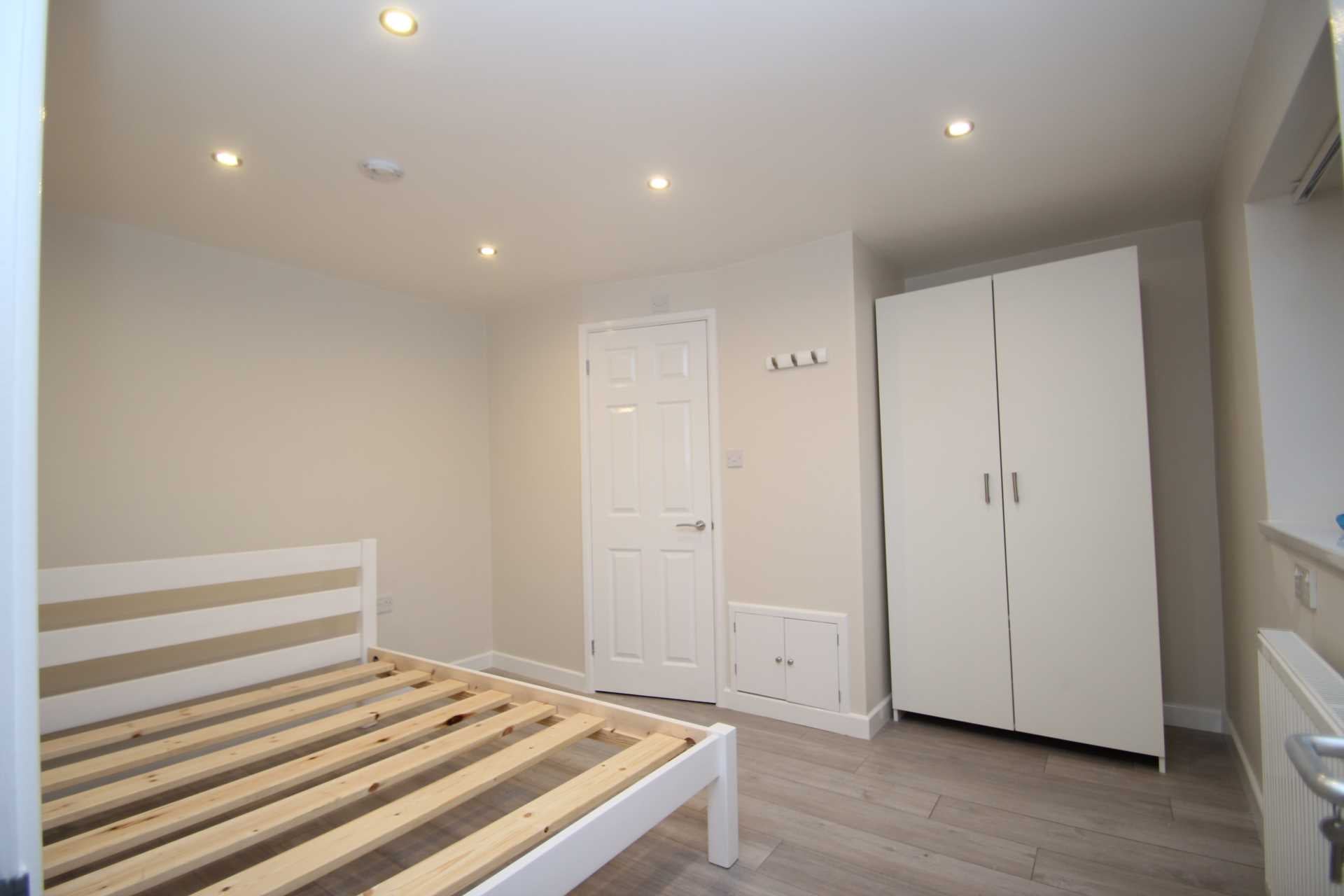 Room Donnington Bridge Road in Oxford