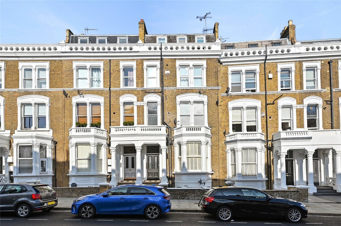 Flat Sinclair Road in Greater London