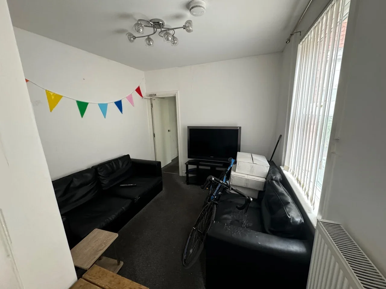 Room Tarvin Road in Great Boughton
