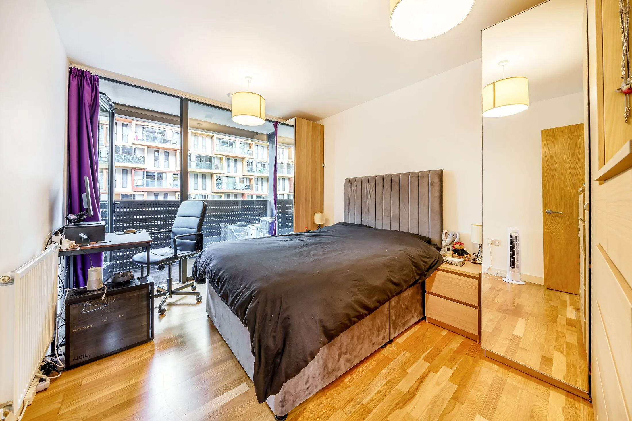 Flat Amelia Street in Greater London