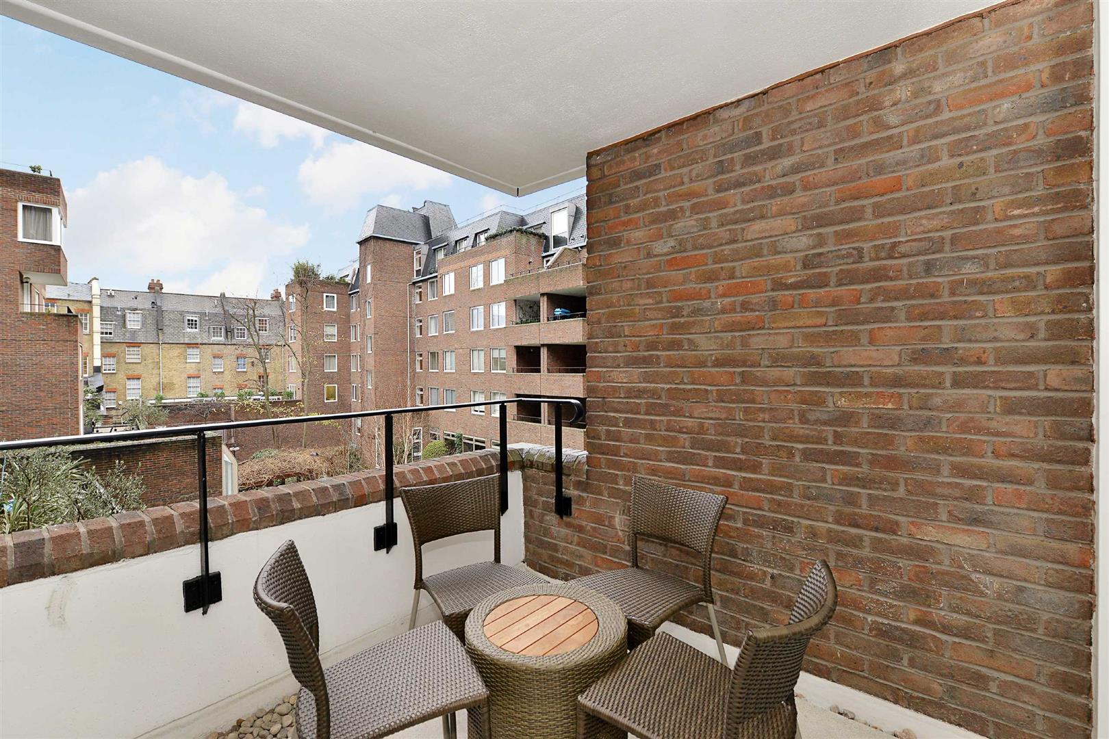Flat Ebury Street in City of Westminster