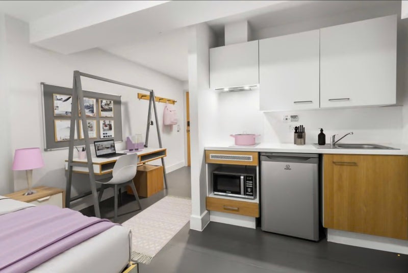 Room Aston Street in Birmingham