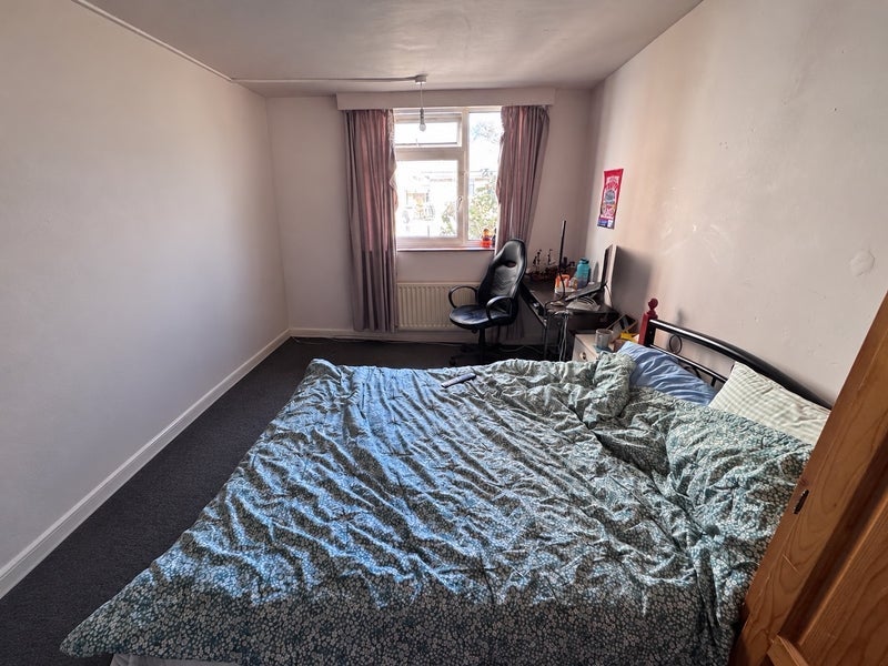Room Brixton Station Road in Greater London