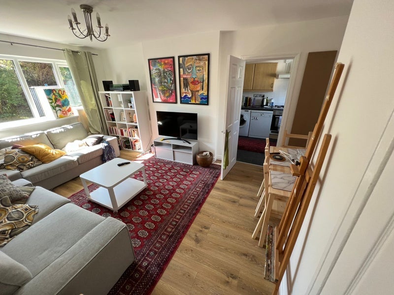 Room Whitchurch Road in Manchester