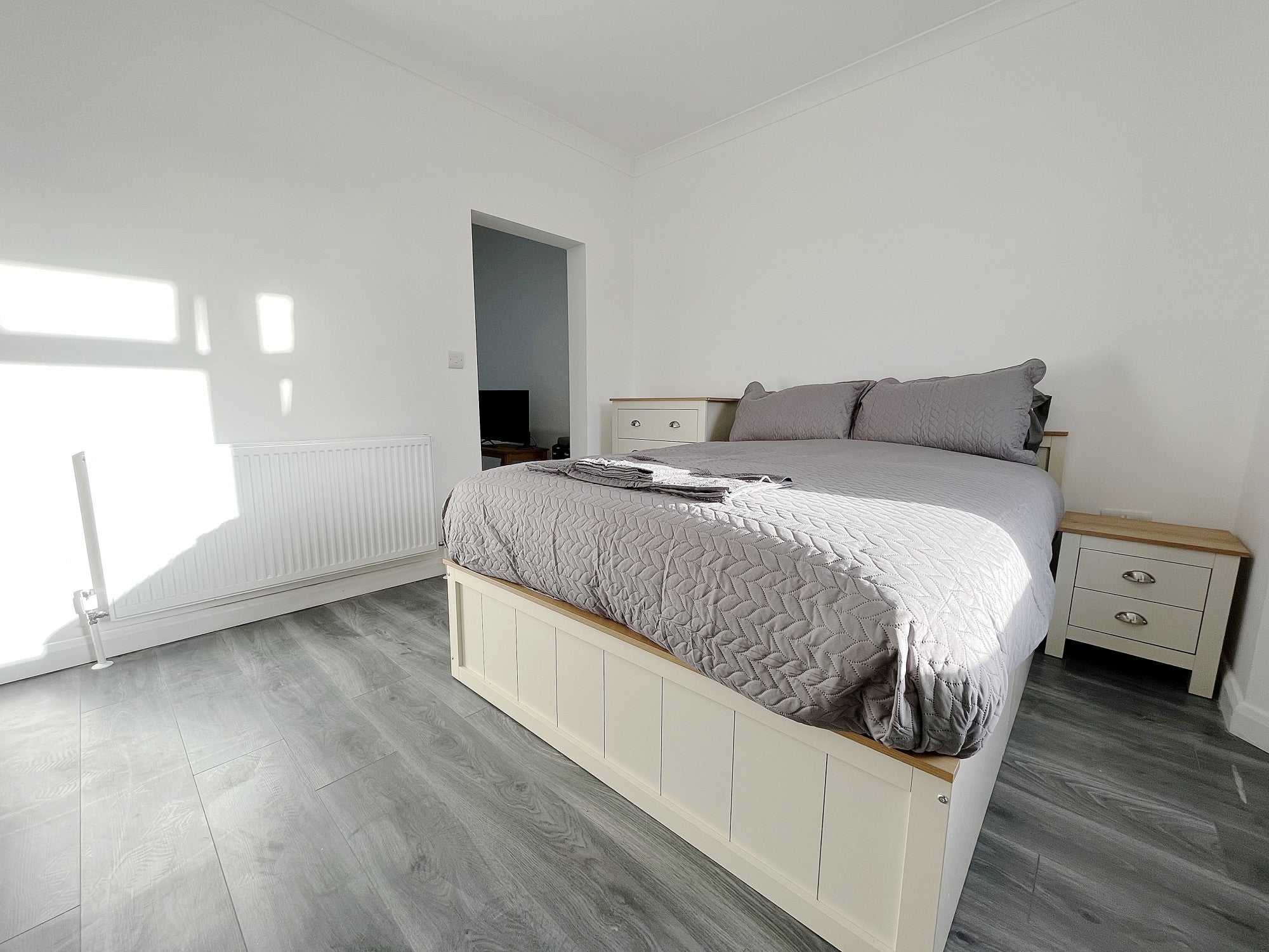 Room Kingsley Road in London