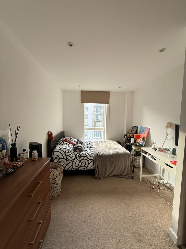 Room Seven Sea Gardens in Greater London