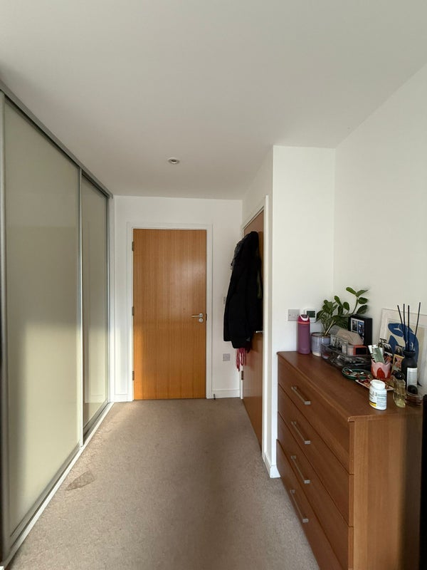 Room Seven Sea Gardens in Greater London