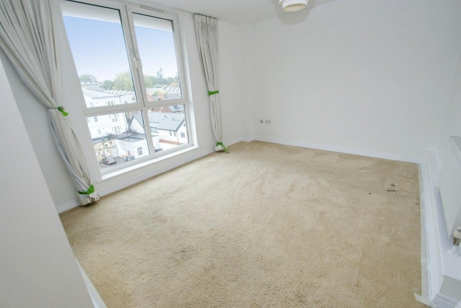 Flat Riverside in East Hertfordshire