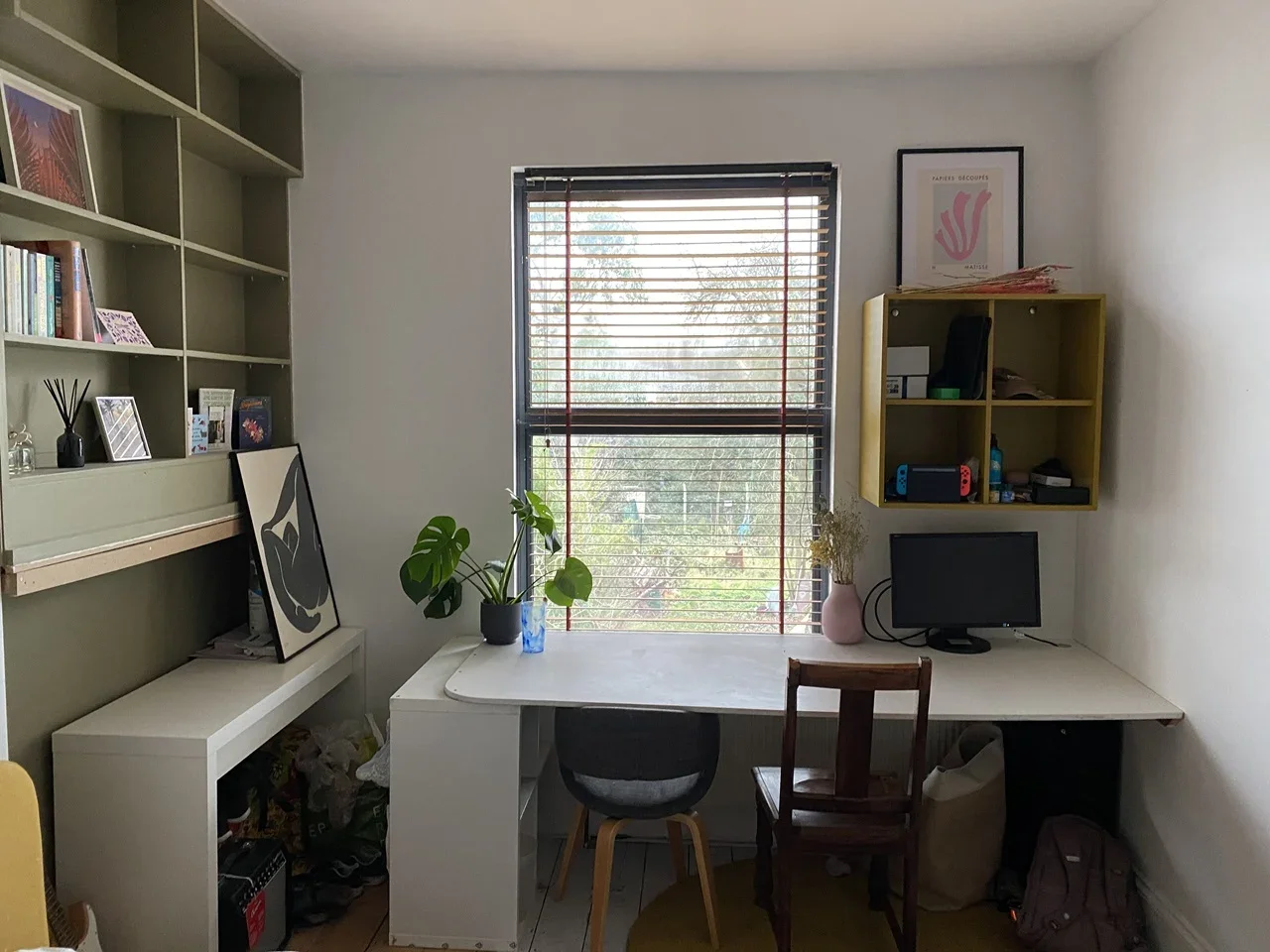 Flat Atterbury Road in Greater London