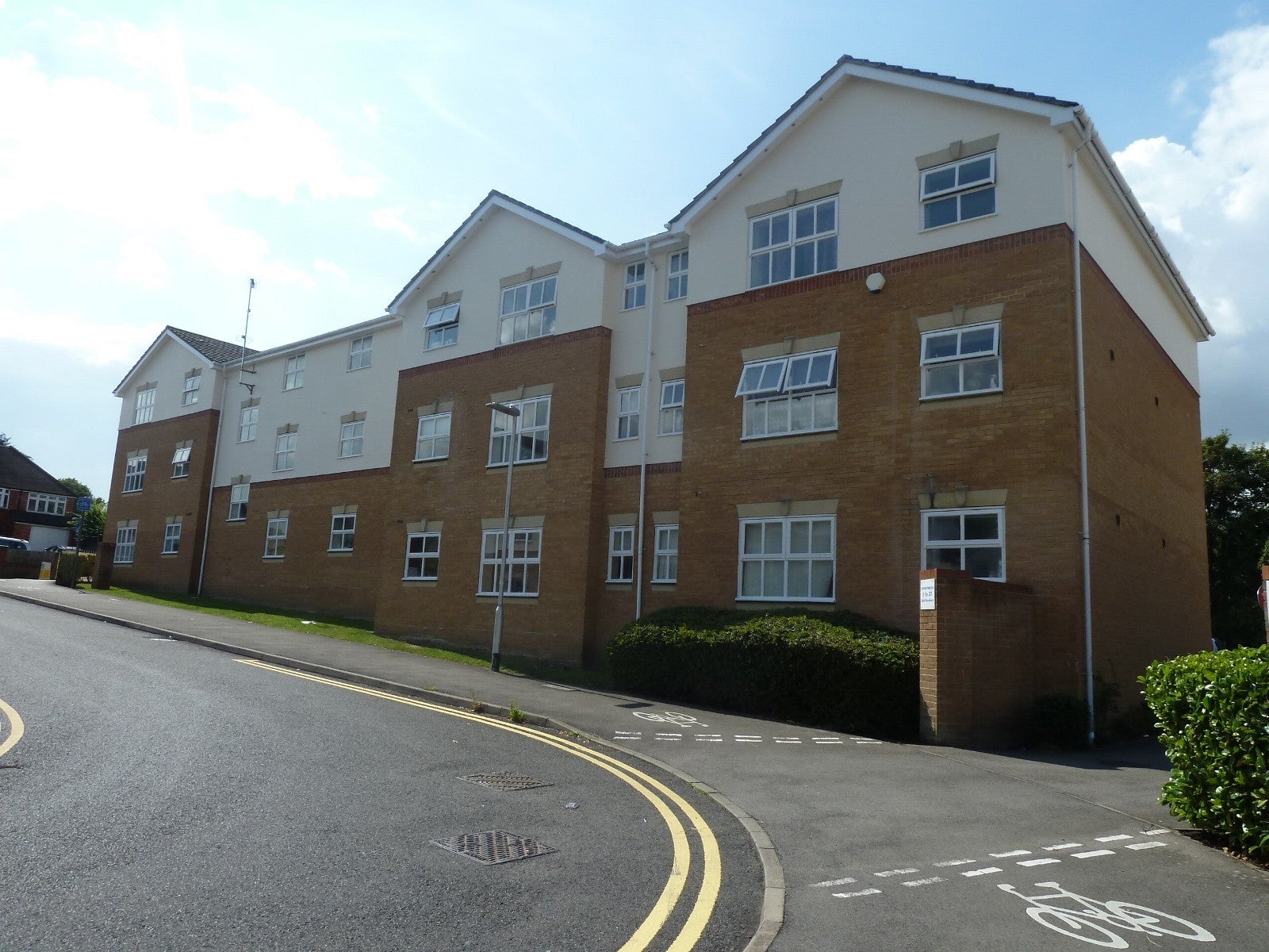 Flat Elm Park in Reading