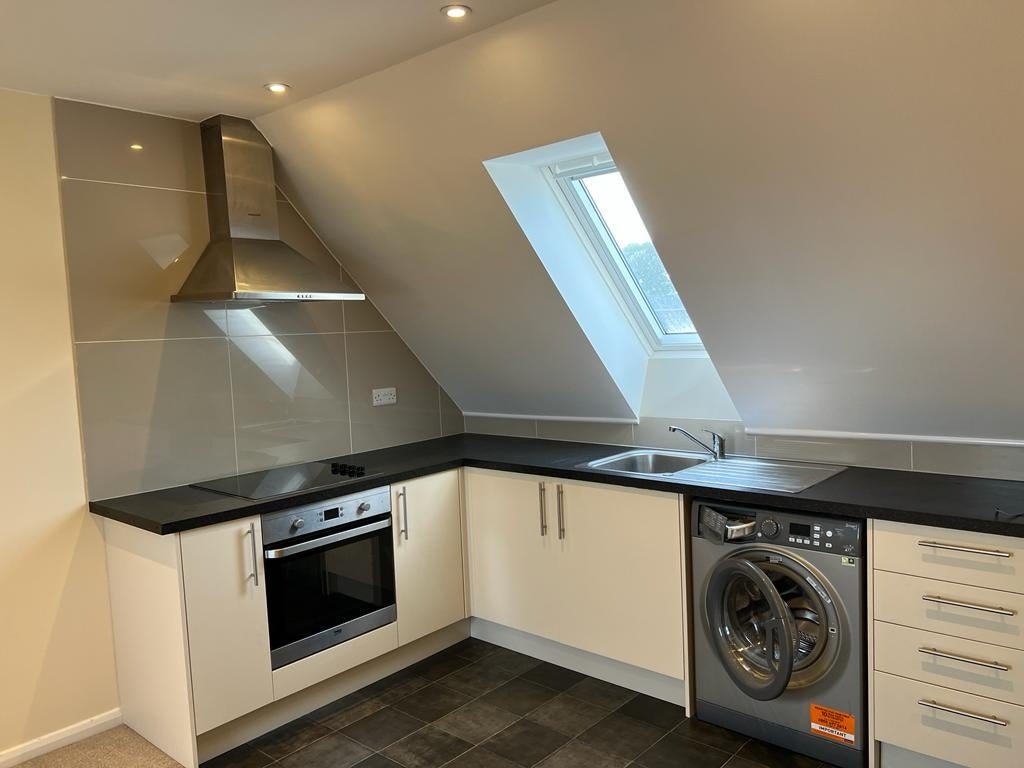 Flat Burdock Court in Maidstone