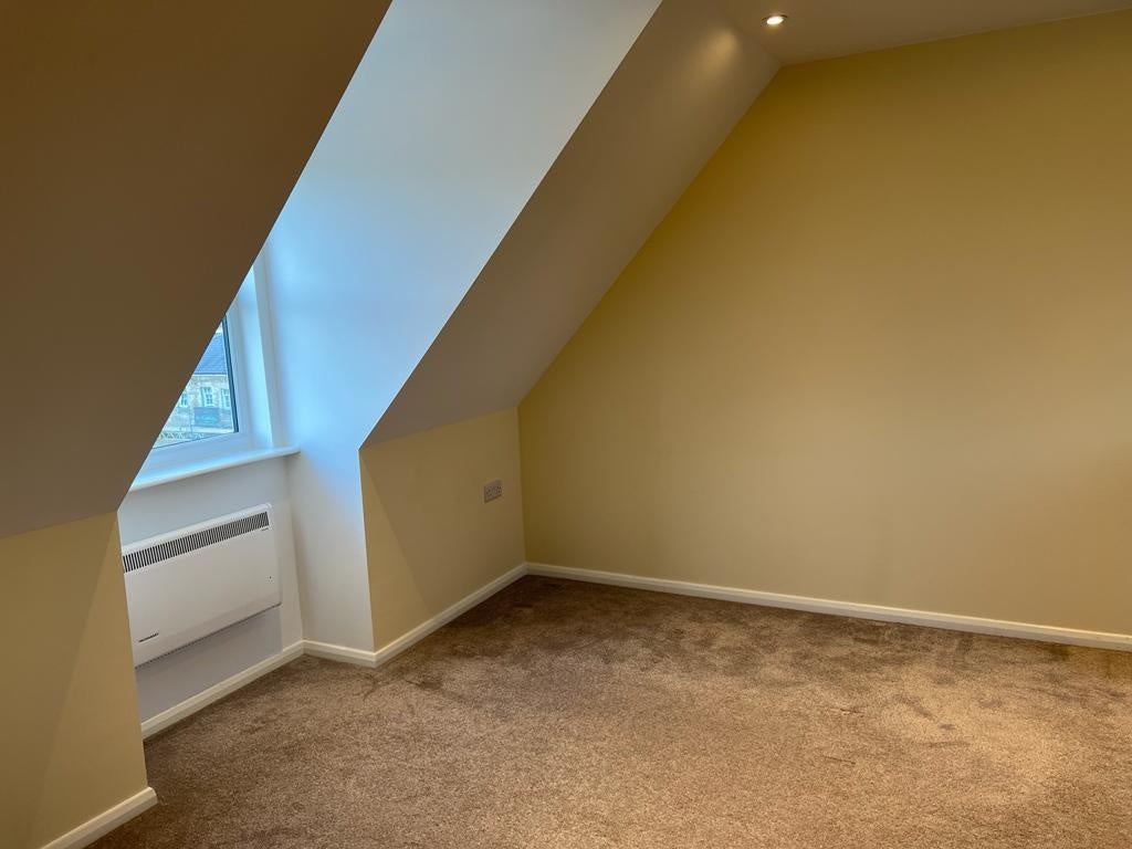 Flat Burdock Court in Maidstone
