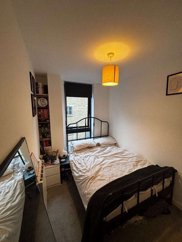 Flat Greatorex Street in Greater London