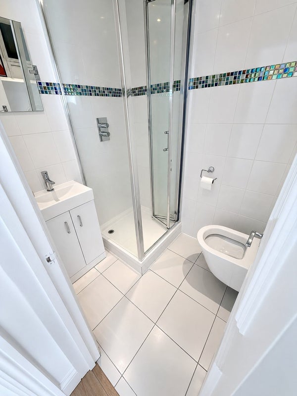 Room Lambolle Place in Greater London