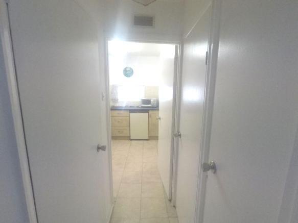 Flat Bramble Close in Greater London
