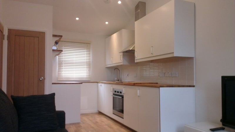 Flat Evesham Walk in Greater London