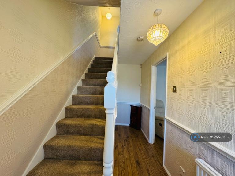 House Lowry Drive in Salford