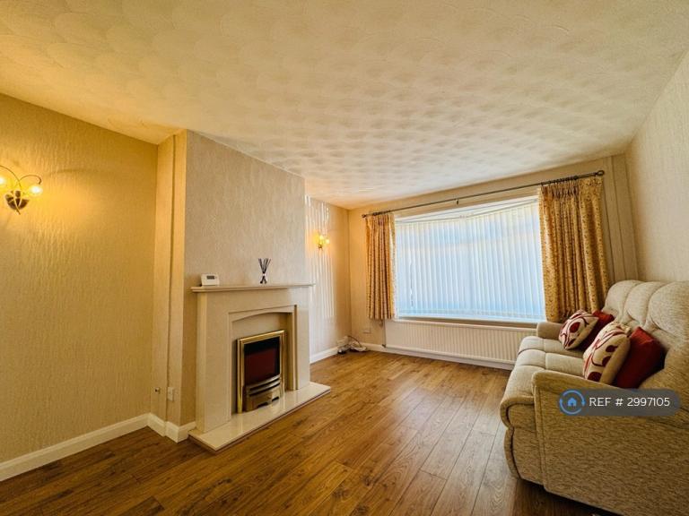 House Lowry Drive in Salford