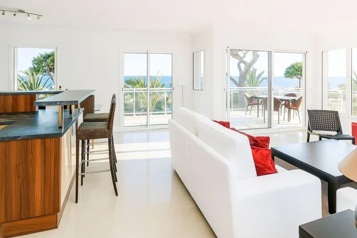 Flat Boulevard du Midi Louise Moreau in Cannes
