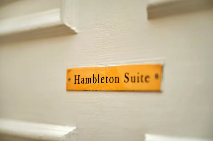 Flat Sutton Road in Sutton-under-Whitestonecliffe