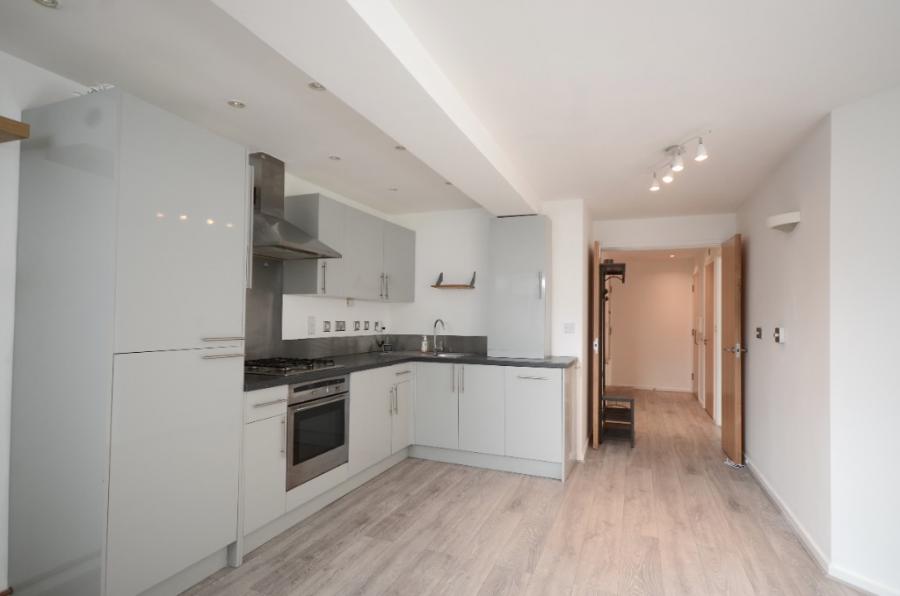 Flat Lordship Lane in Greater London