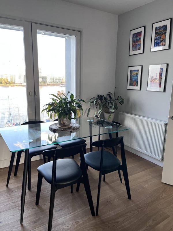 Room Fergus Street in Greater London