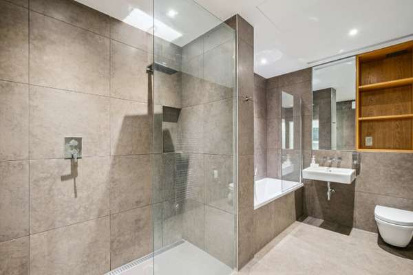 Flat Portman Close in City of Westminster