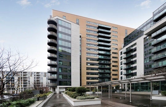 Flat Millharbour in Greater London