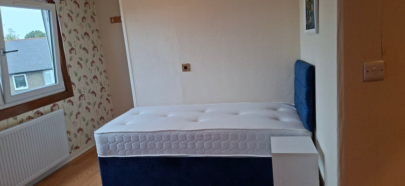 Room Broomside Terrace in City of Edinburgh