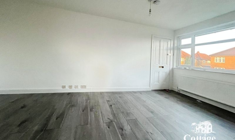 Flat Canonbury Road in Greater London