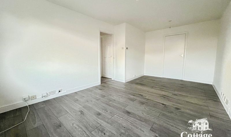 Flat Canonbury Road in Greater London