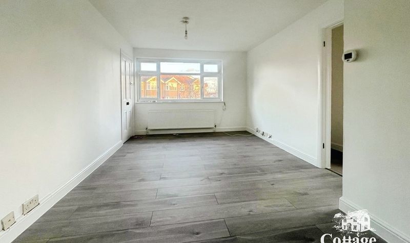 Flat Canonbury Road in Greater London