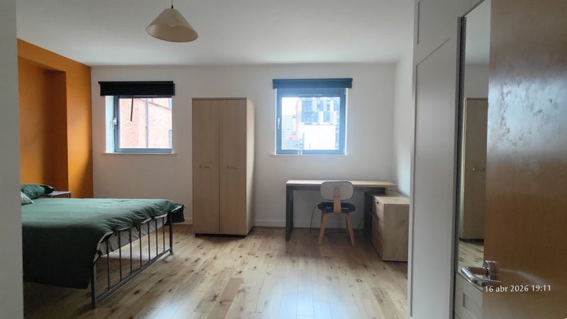 Room Chapel Street in Salford
