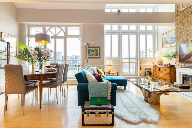 Room Calico Row in Greater London