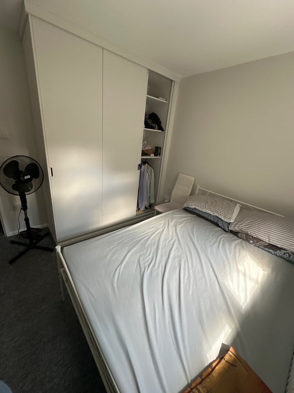 Room Rosebank Gardens in Greater London