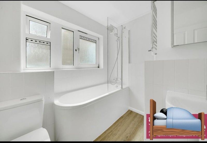 Room Rosebank Gardens in Greater London
