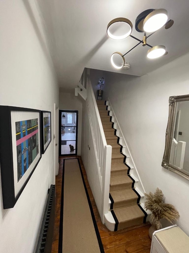 Room Aldborough Road South in Greater London