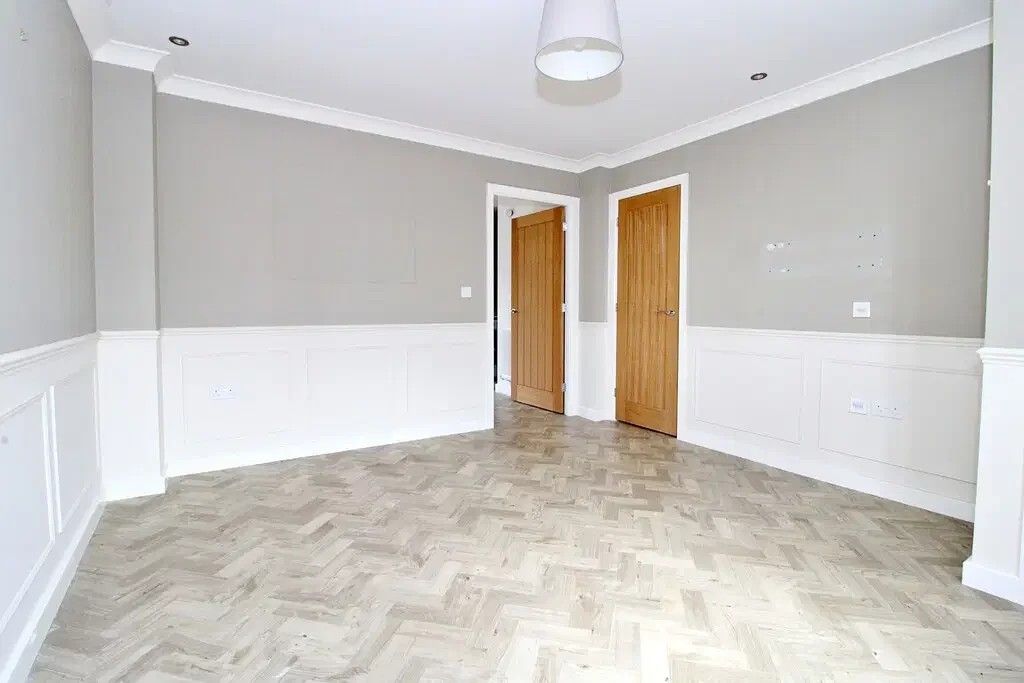 House Spear Thistle Close in Rugby