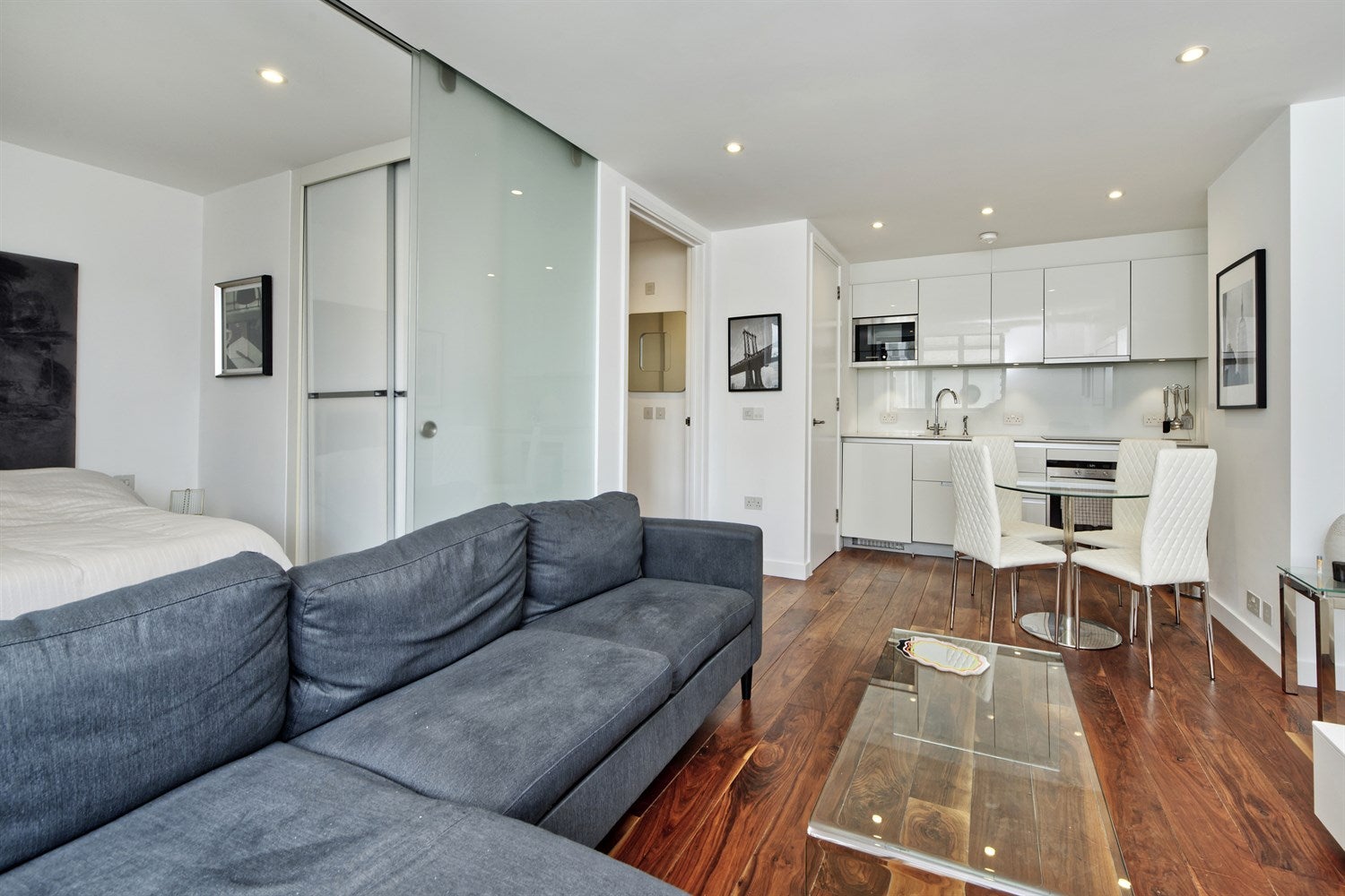Flat Newman Street in London