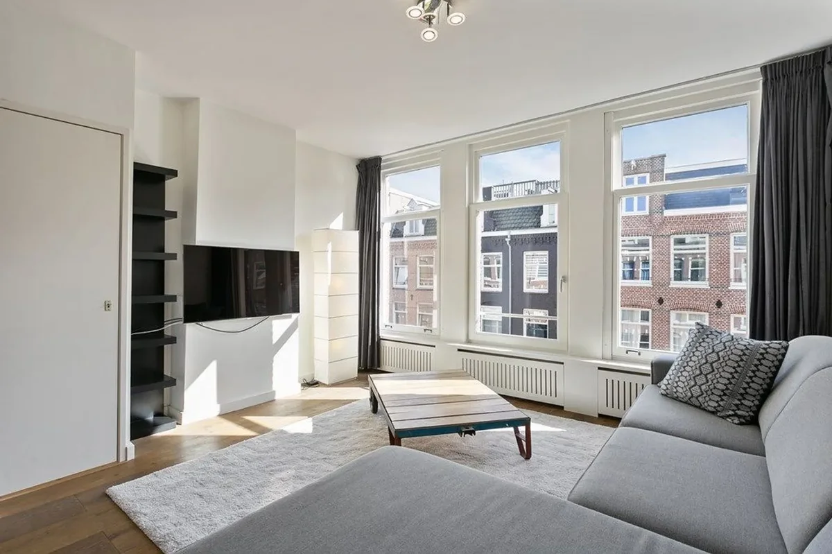Appartement te huur in Amsterdam – Van Hogendorpstraat – foto 1