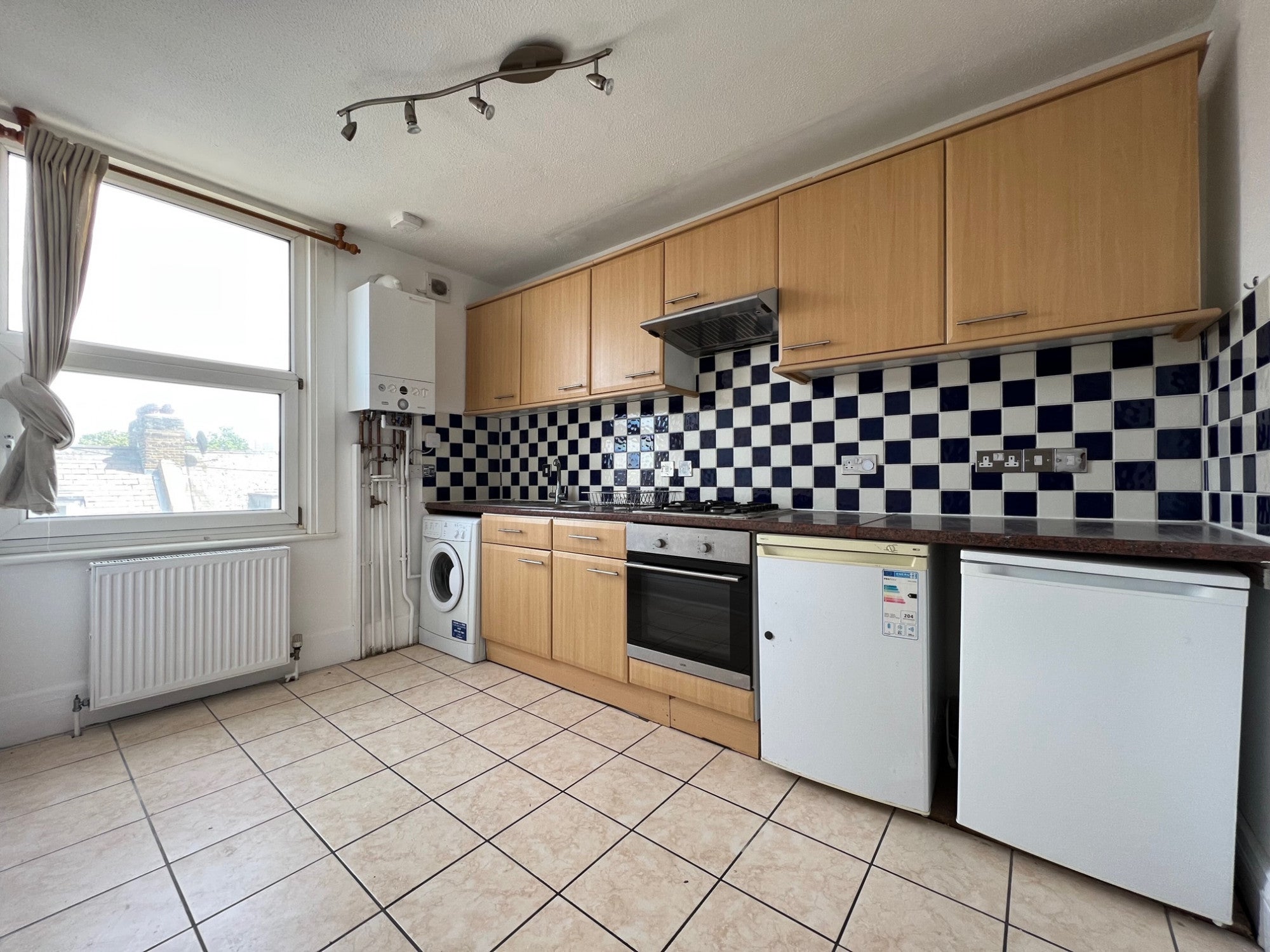Flat Tulse Hill in Greater London