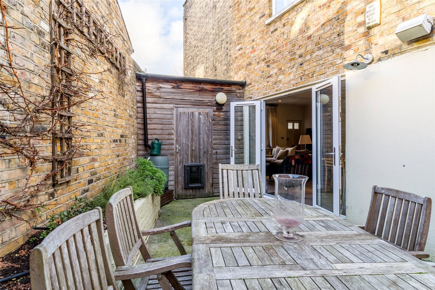 House Harwood Terrace in Greater London