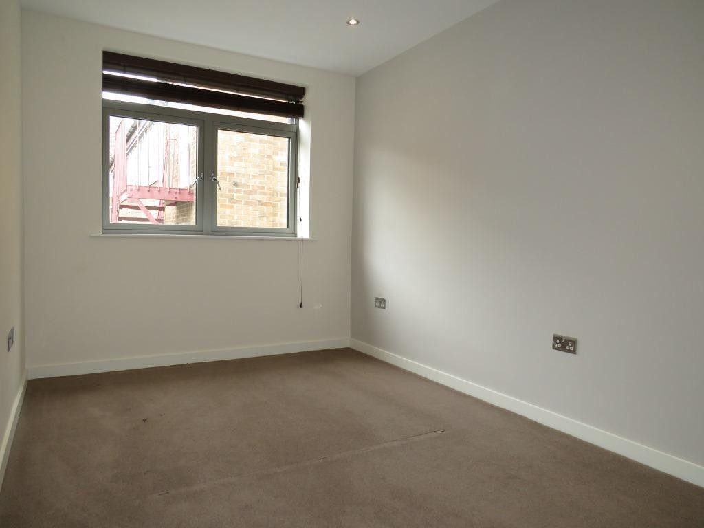 Flat Waterside North in Lincoln